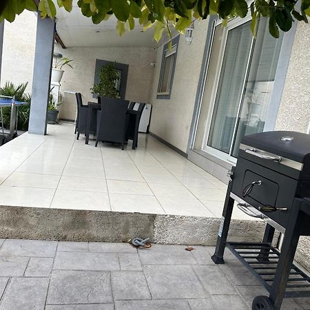 Villa Piscine De La Garrigue Florensac Ngoại thất bức ảnh